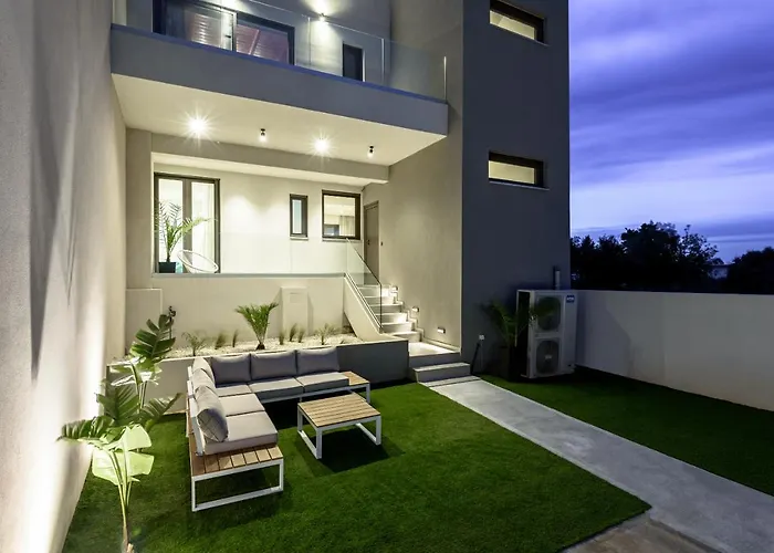 Soleado Chania Rooftop Heated Pool *