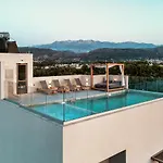 Soleado Chania Rooftop Heated Pool خانيا